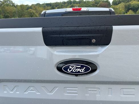 New 2025 Ford Maverick XL FWD image 12