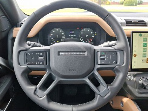 New 2026 Land Rover Defender 110 X-Dynamic SE AWD/4WD image 7