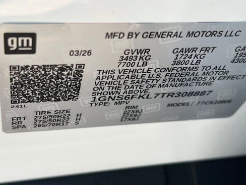 New 2026 Chevrolet Suburban Premier image 25