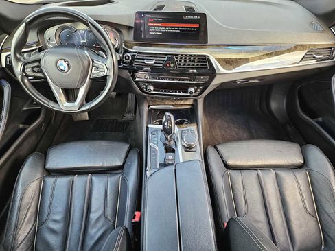 Used 2018 BMW 530e RWD image 24