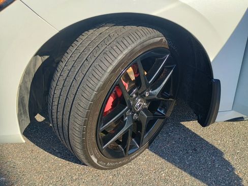 Used 2024 Honda Civic Sport image 9