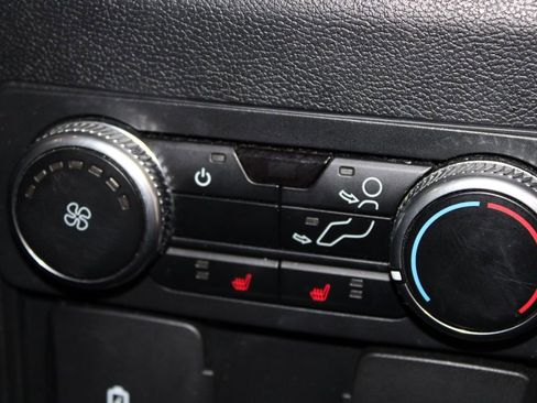 Used 2023 Ford Explorer Limited image 33