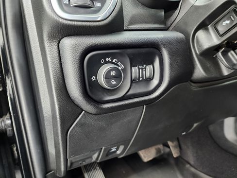 Used 2024 RAM 2500 Laramie w/ Sport Appearance Package image 43