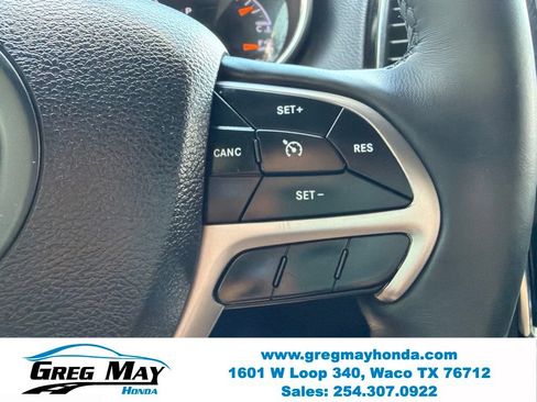 Used 2019 Jeep Grand Cherokee Altitude RWD image 26