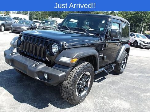 Used 2023 Jeep Wrangler Sport AWD/4WD image 3
