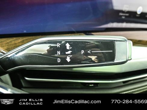 Certified 2025 Cadillac Escalade ESV Sport Platinum w/ LPO, ONYX Package image 16