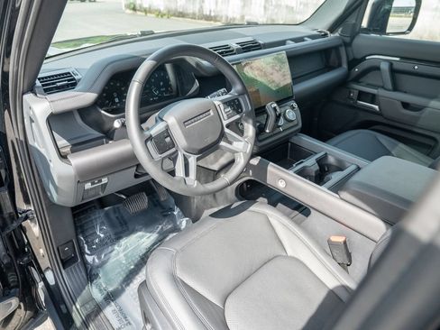 Used 2026 Land Rover Defender 110 S AWD/4WD image 12