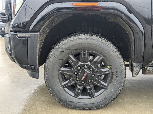 New 2026 GMC Sierra 2500 AT4 w/ AT4 Premium Plus Package image 10