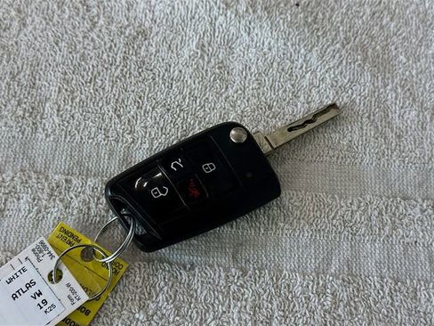 Used 2019 Volkswagen Atlas S image 26