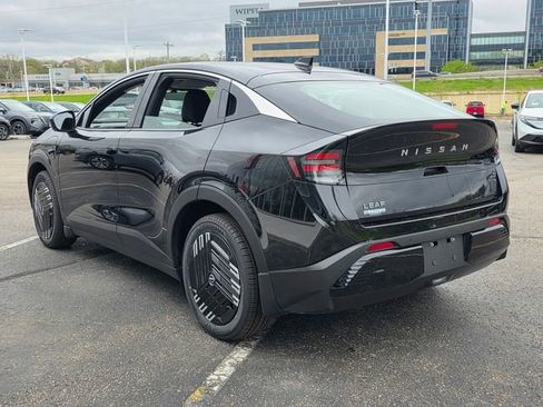 New 2026 Nissan Leaf w/ Floor Mat Package (S+) FWD image 4