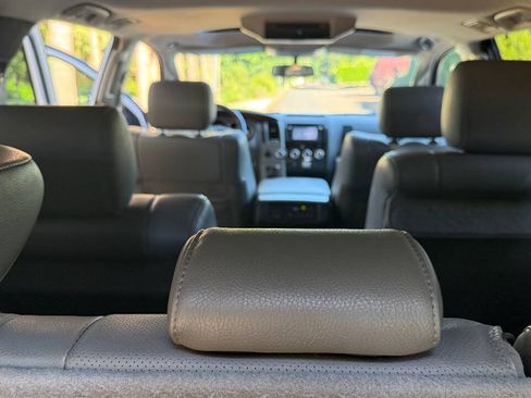 Used 2016 Toyota Sequoia Platinum AWD/4WD image 18