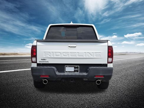 Used 2025 Honda Ridgeline RTL image 17