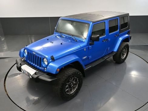 Used 2014 Jeep Wrangler Unlimited Sahara w/ Katzin Premium Leather Group image 47