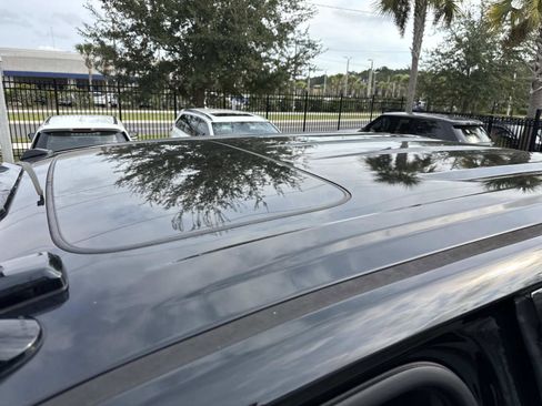 Used 2023 GMC Sierra 2500 Denali w/ Denali Ultimate Package image 32