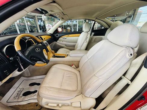 Used 2005 Lexus SC 430 Convertible RWD image 28
