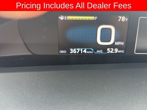 Used 2018 Toyota Prius Three FWD image 6