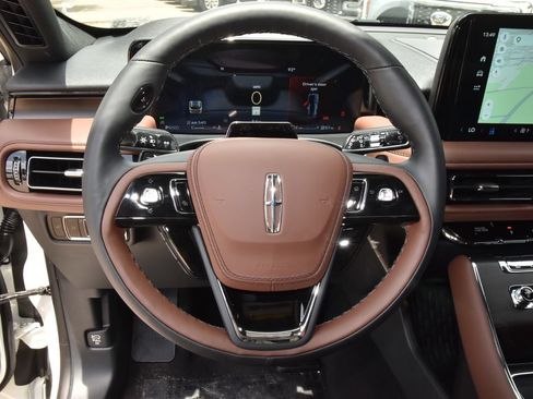 New 2026 Lincoln Aviator Reserve AWD/4WD image 24
