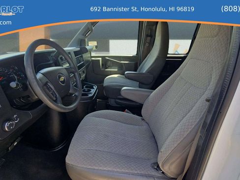 Used 2019 Chevrolet Express 3500 LT w/ LT Preferred Equipment Group RWD image 14