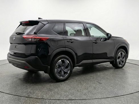 Used 2025 Nissan Rogue SV image 9