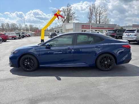 Used 2026 Toyota Camry SE image 27