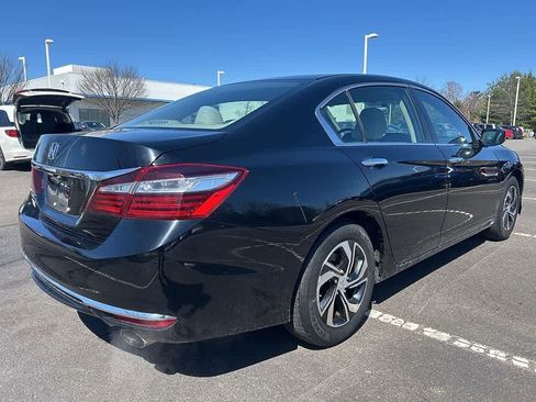 Used 2016 Honda Accord LX image 4
