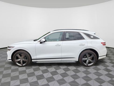 Used 2025 Genesis GV70 3.5T Sport w/ Sport Advanced Package AWD/4WD image 5