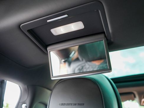 Used 2022 Bentley Flying Spur Plug-In Hybrid image 77