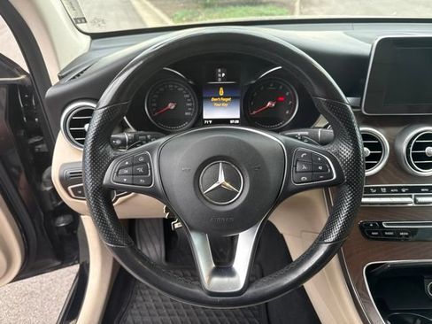 Used 2019 Mercedes-Benz GLC 300 4MATIC image 14