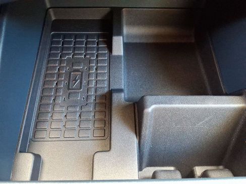 New 2025 Ford Maverick Lariat w/ 4K Tow Package image 17