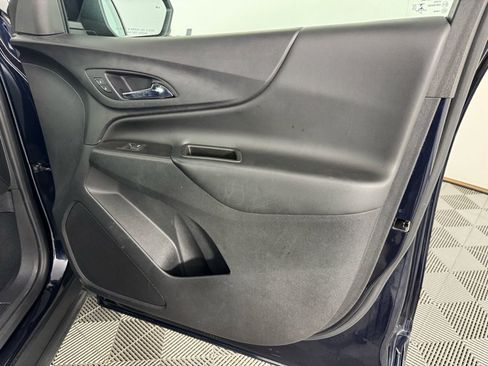 Used 2021 Chevrolet Equinox LT image 29