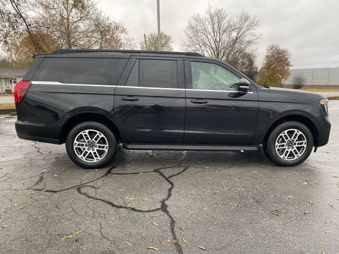 New 2026 Ford Expedition Max Active AWD/4WD image 8