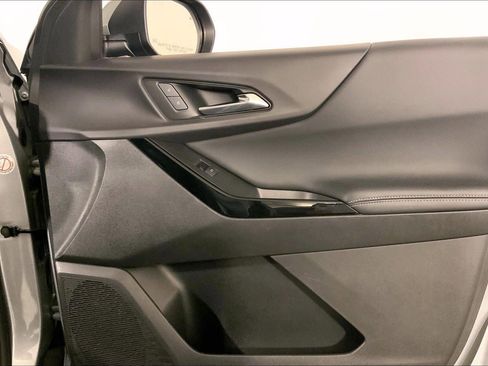 Used 2025 Chevrolet Equinox LT image 25