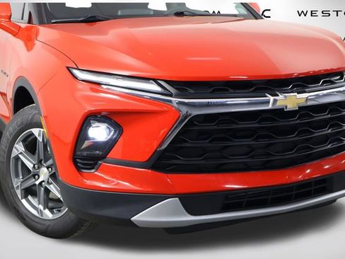 Used 2023 Chevrolet Blazer LT AWD/4WD image 44