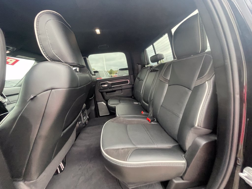 Used 2025 RAM 3500 Laramie AWD/4WD image 22