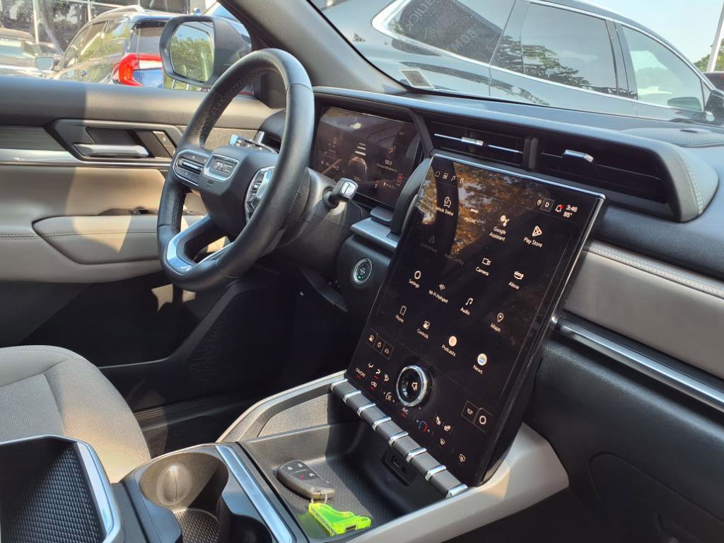 Used 2025 GMC Terrain Elevation AWD/4WD image 23