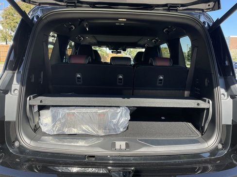 New 2026 INFINITI QX80 Autograph w/ Premium Cargo Package AWD/4WD image 28