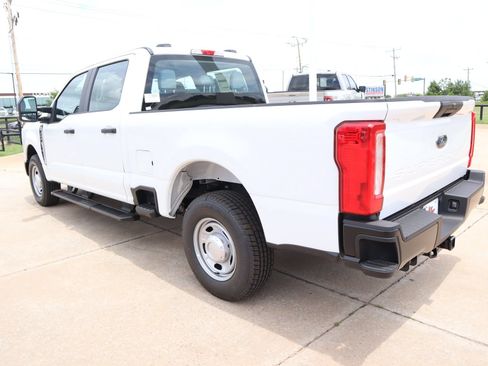 New 2026 Ford F250 XL w/ XL Driver Assist Package RWD image 21