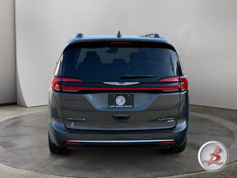 Used 2021 Chrysler Pacifica Limited w/ Premium & Safety Sphere Group AWD/4WD image 6