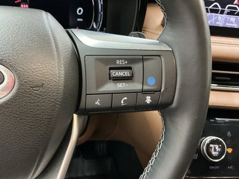 Used 2023 INFINITI QX60 Sensory image 32