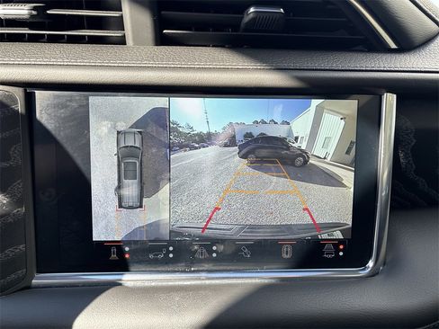 Used 2023 GMC Yukon XL Denali w/ Advanced Technology Package image 25