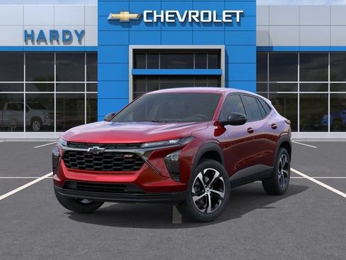 New 2026 Chevrolet Trax RS w/ Driver Confidence Package FWD image 4