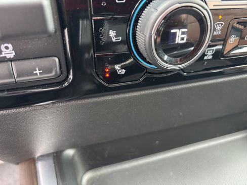 Used 2024 Chevrolet Silverado 3500 High Country w/ High Country Premium Package image 26