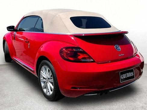 Used 2019 Volkswagen Beetle 2.0T FWD image 12