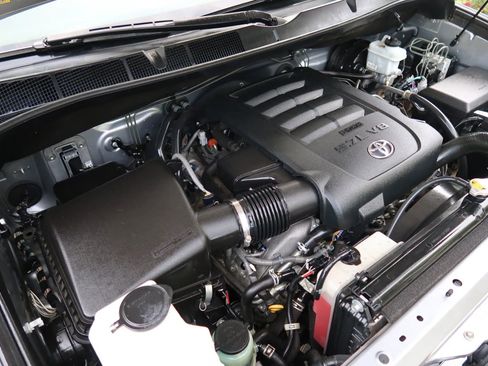 Used 2012 Toyota Tundra 4x4 Double Cab w/ Tow Pkg image 34