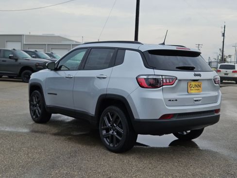 New 2026 Jeep Compass Latitude image 5