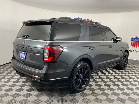 Used 2024 Ford Expedition Limited RWD image 3