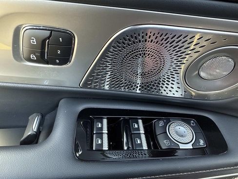 Certified 2024 Lincoln Nautilus Reserve w/ Equipment Group 203A image 19