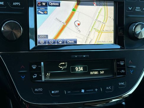 Used 2017 Toyota Avalon Limited image 21