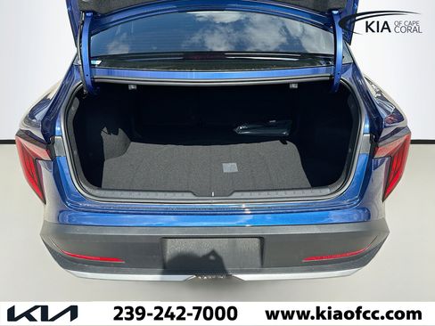 New 2026 Kia K4 LXS image 12