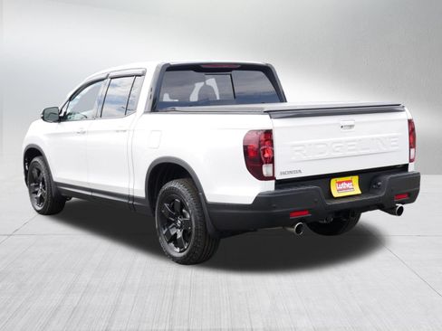 Used 2024 Honda Ridgeline Black Edition image 5